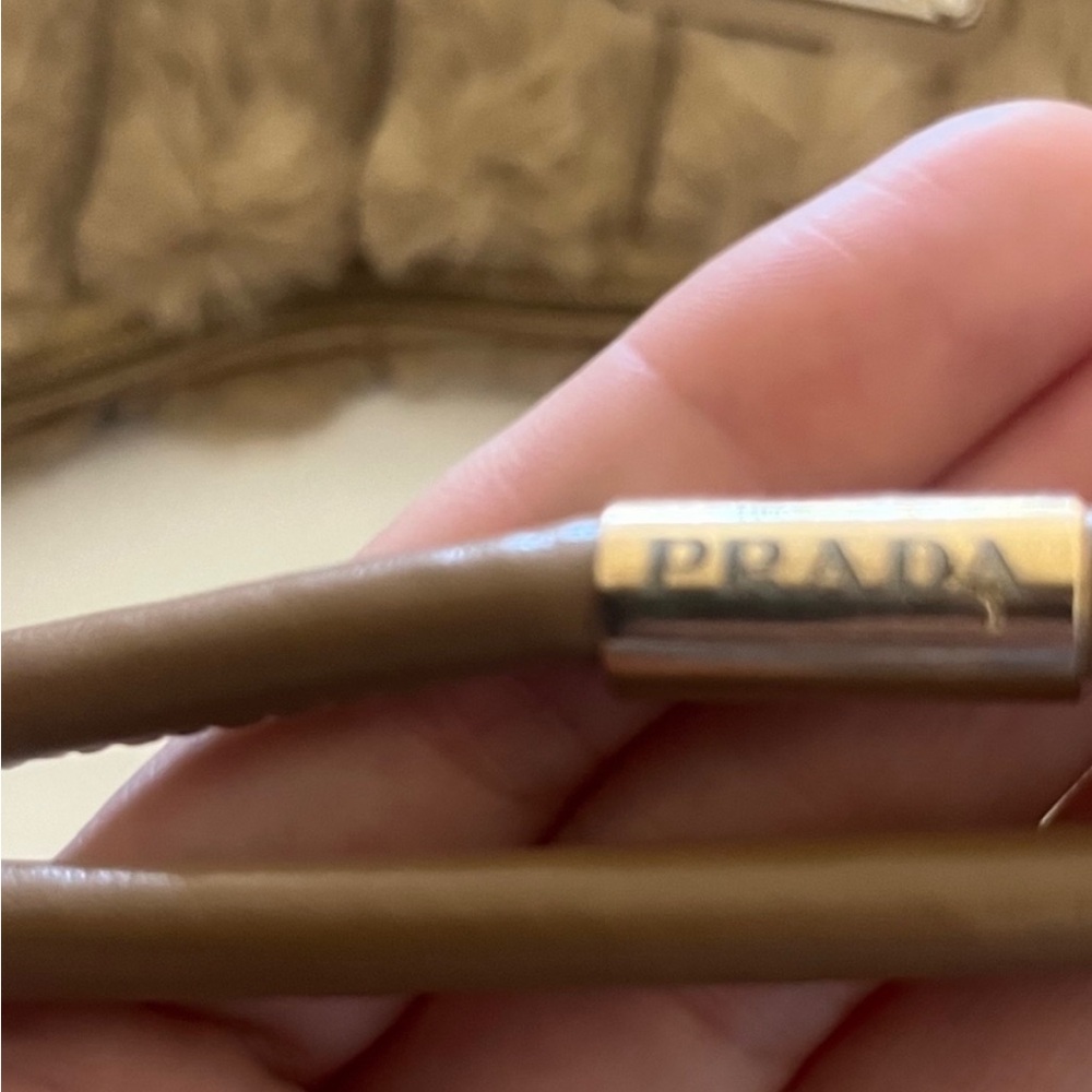 PRADA VIP BAG - Picture 4 of 7